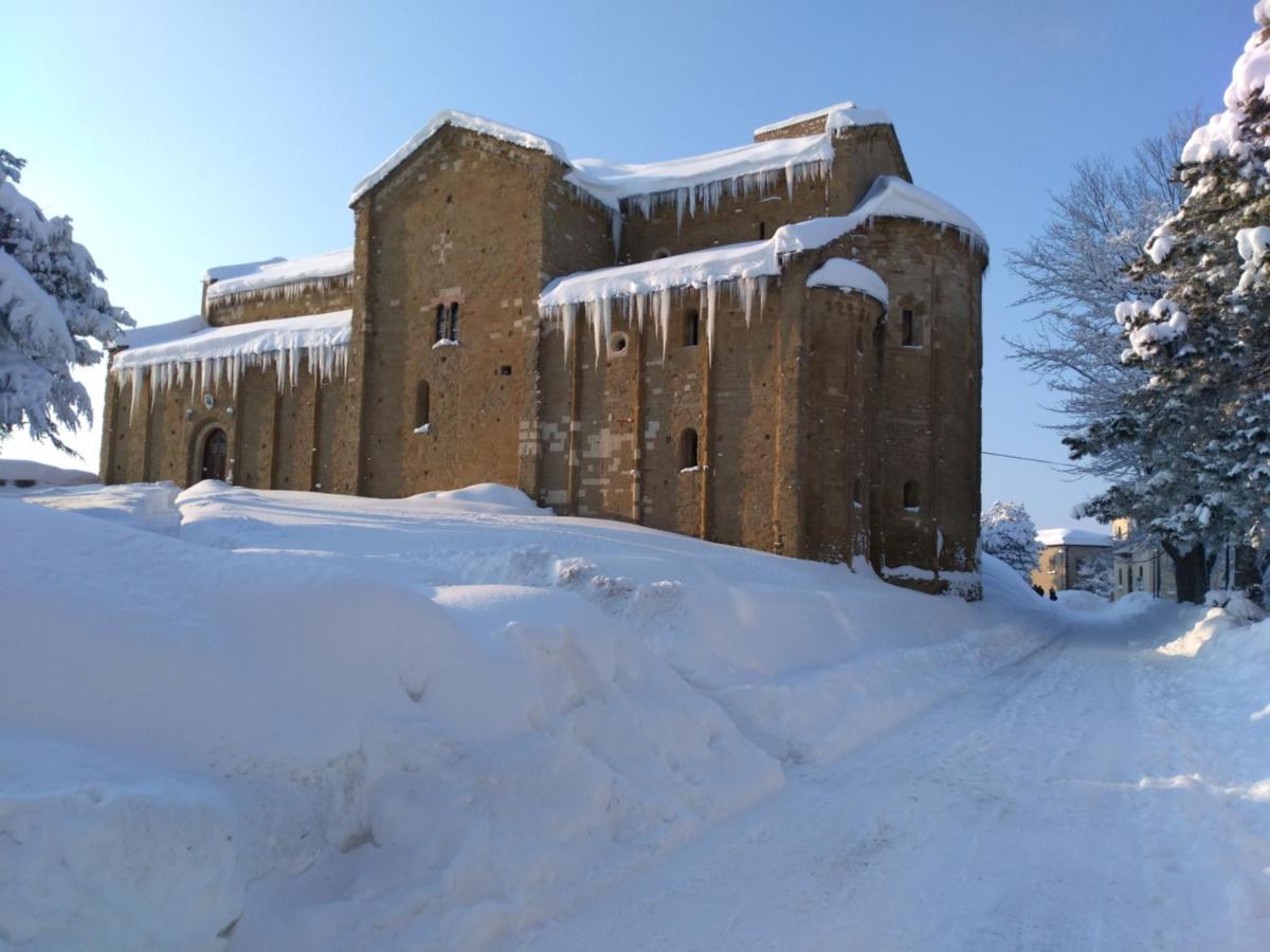 L'Androne B&B 산레오 외부 사진
